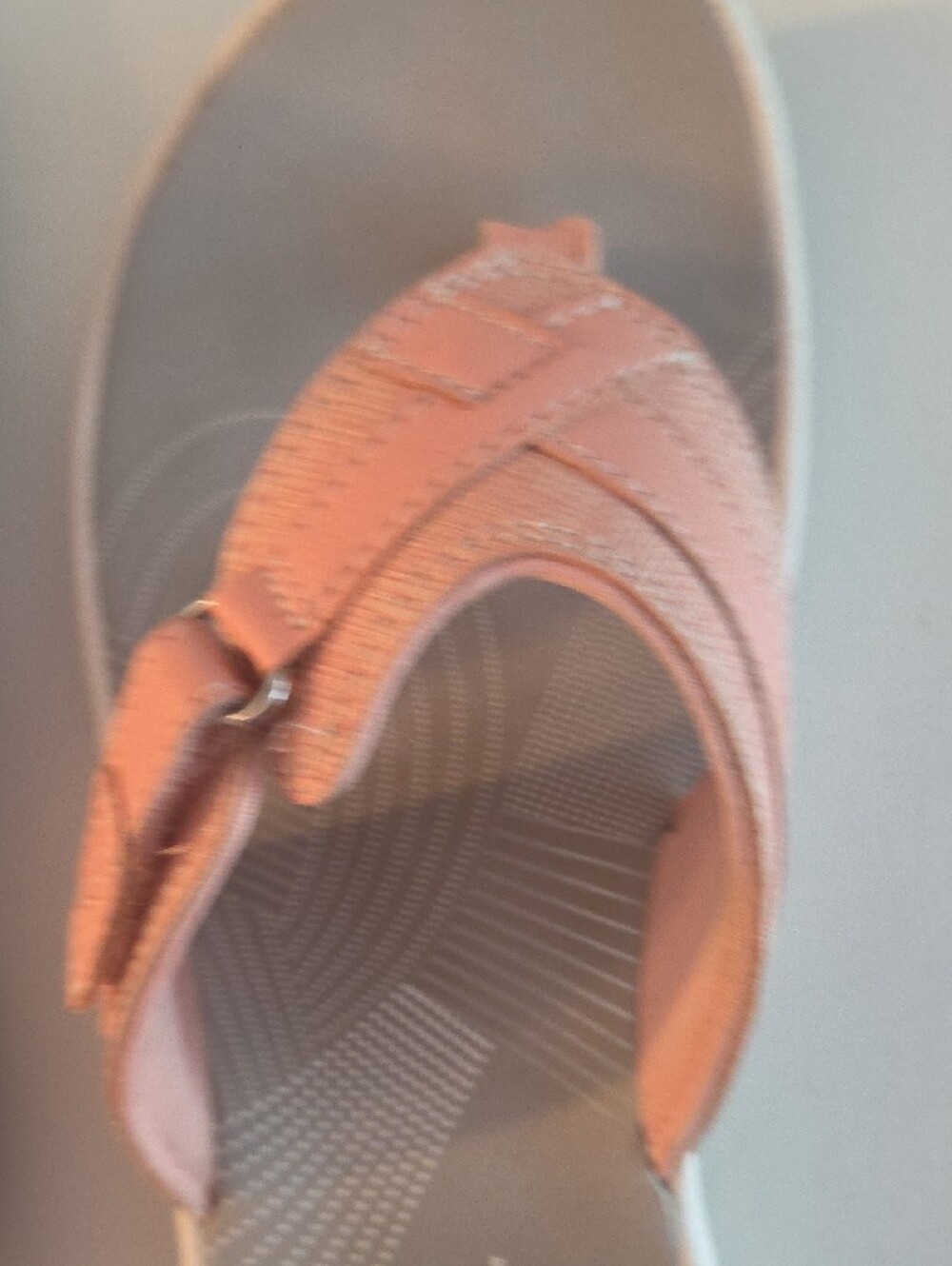 Clarks Cloudsteppers Women's Rose Pink Thong Sandals - Picture 6 of 7